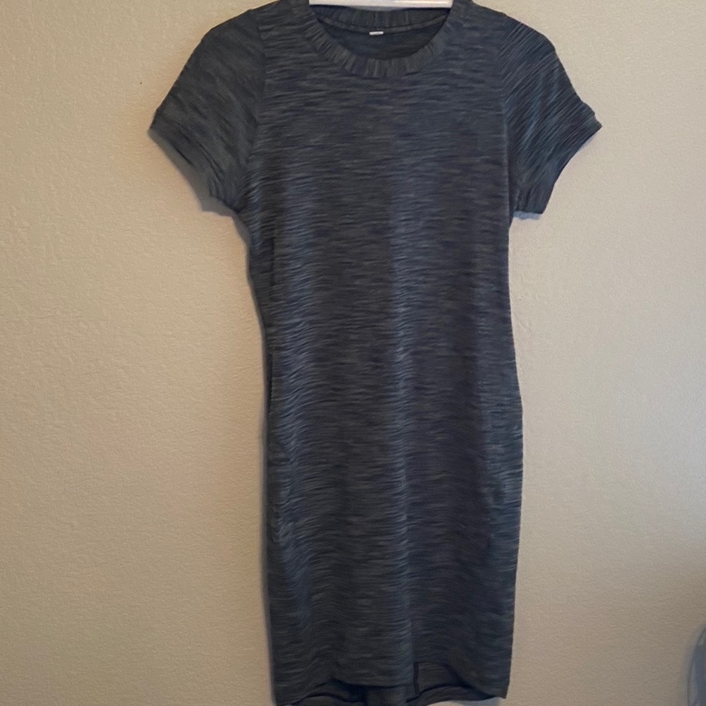 I’m selling a body con Lululemon dress.